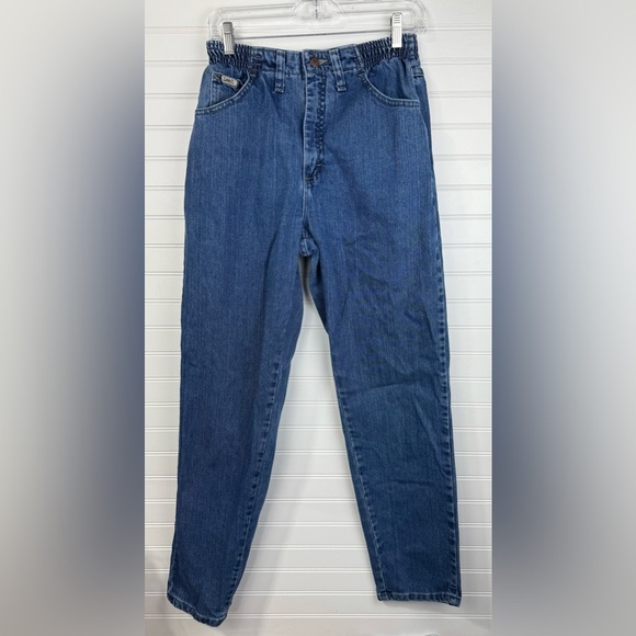 Vintage Lee women’s medium wash denim blue jeans. Size 6 medium. - Picture 1 of 7